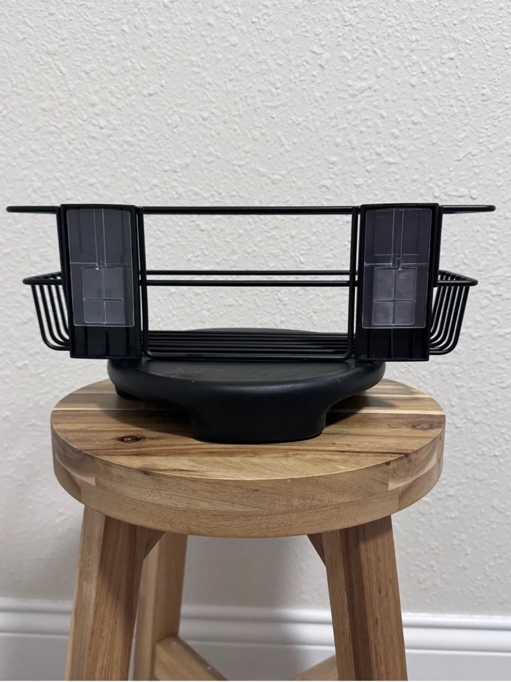 Like New Command Matte Black Bath Caddy Shower Shelf Rust Resistant Organization